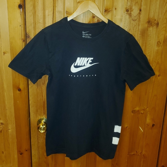 Nike Tee - Picture 1 of 5